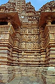 Khajuraho - Visvanatha temple, the beautiful carvings 